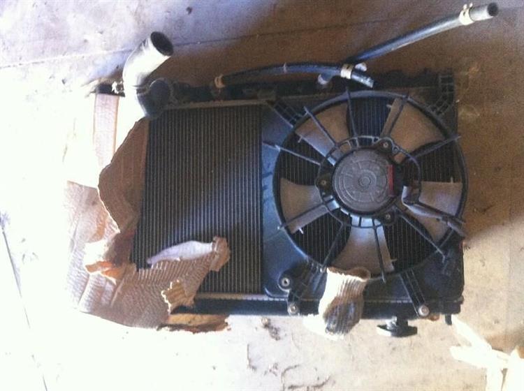 Радиатор основной Хонда Фит в Усть-Куте 1288