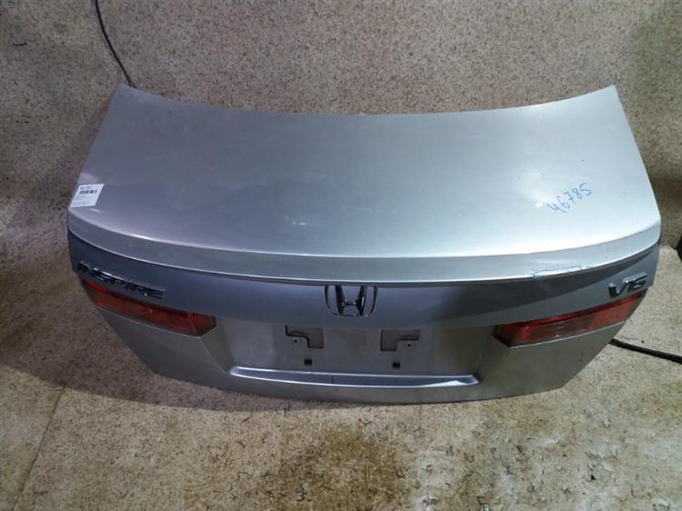 Крышка багажника Хонда Инспаер в Усть-Куте 46785