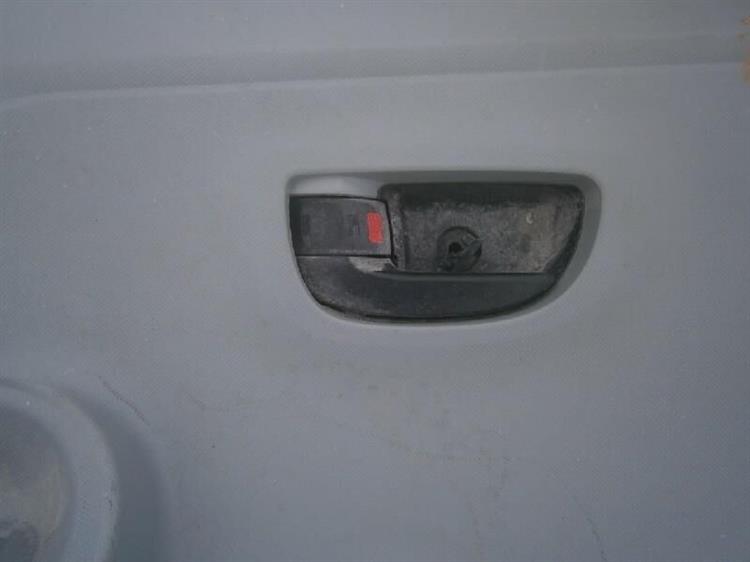 Дверь Тойота Приус в Усть-Куте 66102