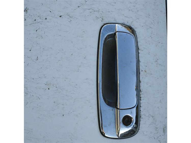 Дверь Тойота Краун в Усть-Куте 94144